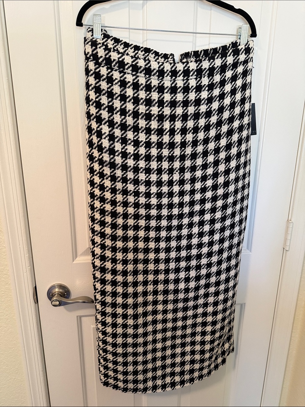 Eloquii Black and White Houndstooth Pencil Skirt
